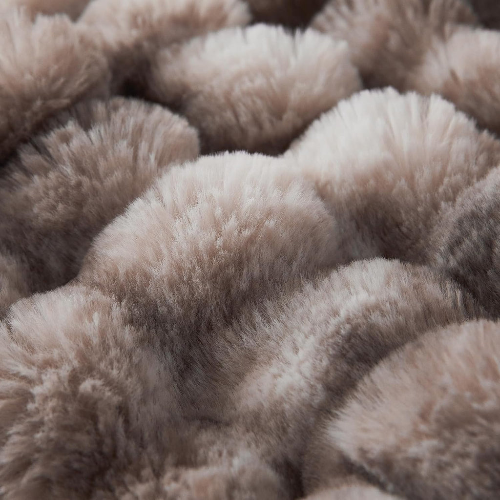 Faux Fur Throw Blanket, Cozy Soft and Fuzzy Plush Rabbit Fur Bubble Blanket, 50x60 Inches Tie Dye Brown