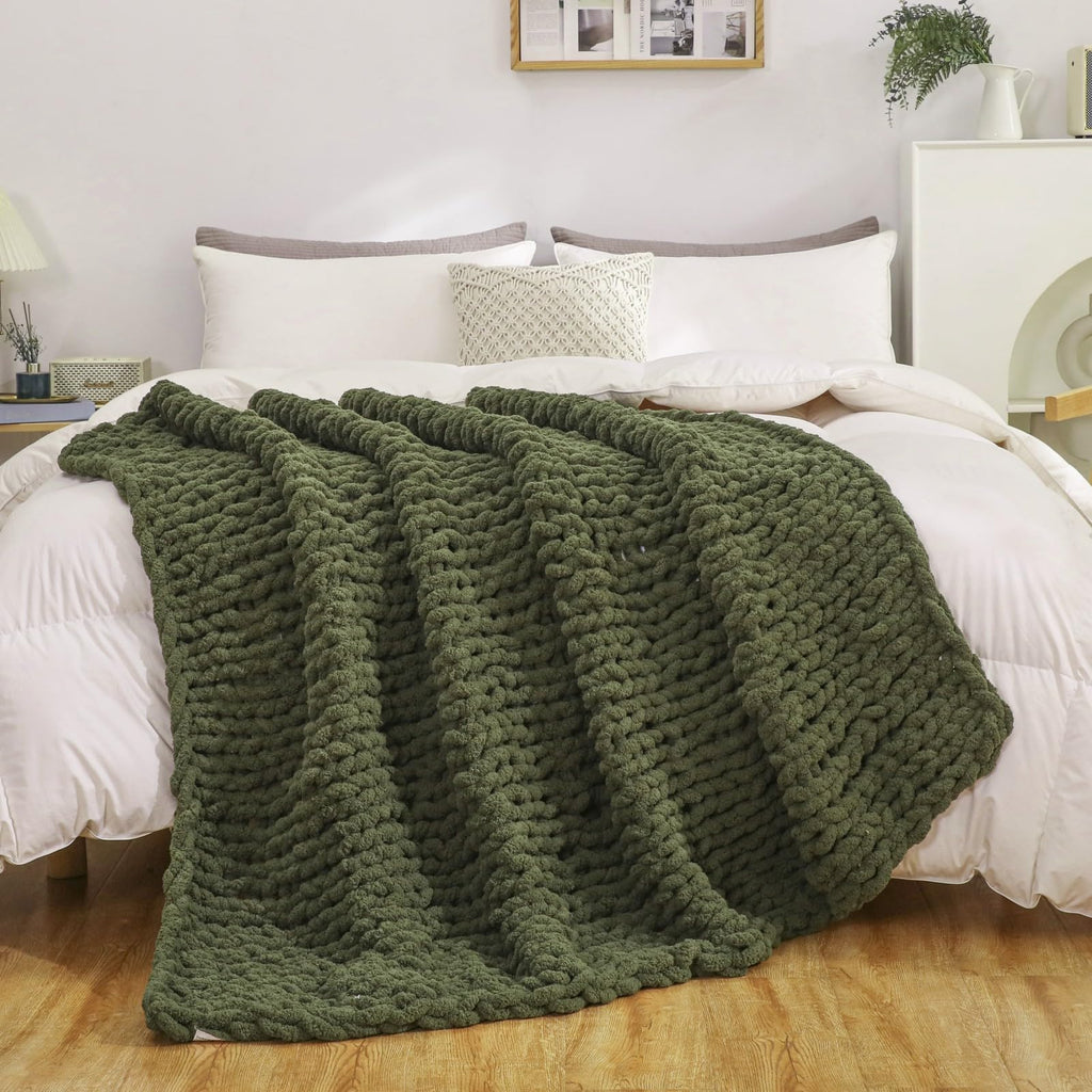 Chunky Knit Blanket Throw for Couch Bed 51"×63" Olive Green