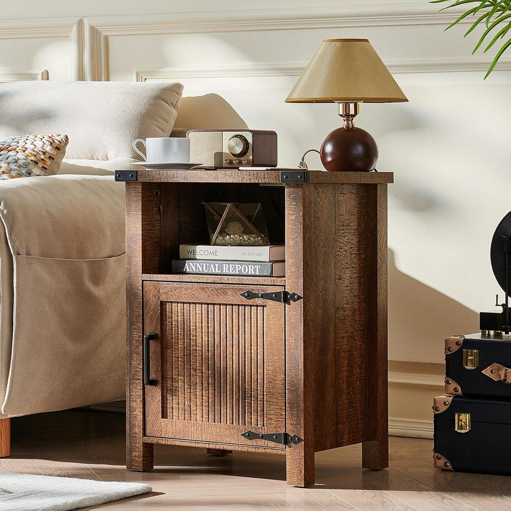 Night Stand with Charging Station and USB Port, 18 Inch Farmhouse Nightstand with Storage Shelf, Rustic Wood Bedside