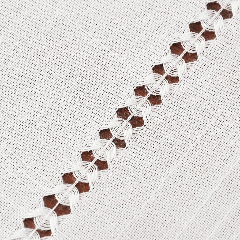 Solid Color Double Hemstitched Dining Tablecloth (Off White, Oval 60x84 inches)