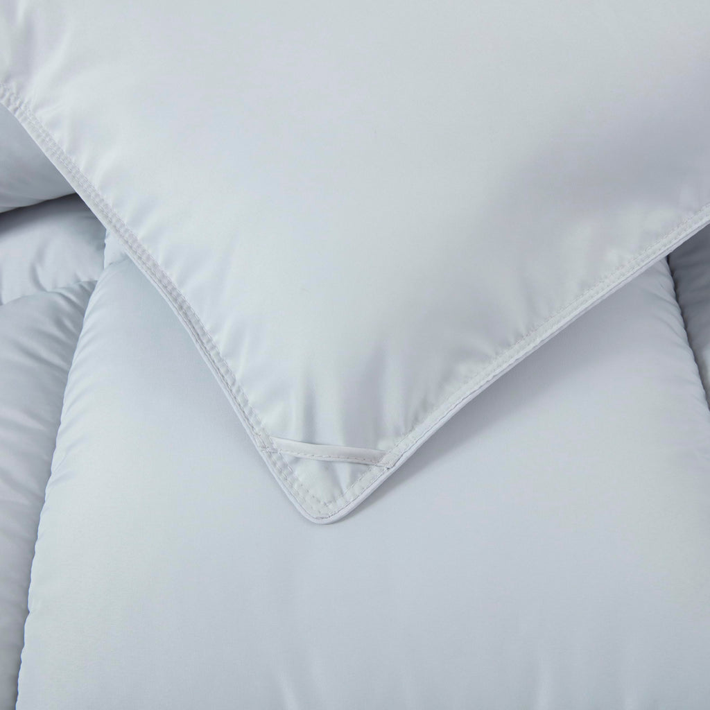 All Season Queen Size Down Alternative Comforter - Plush Microfiber Fill - Box Stitch Quilted - Duvet Insert with