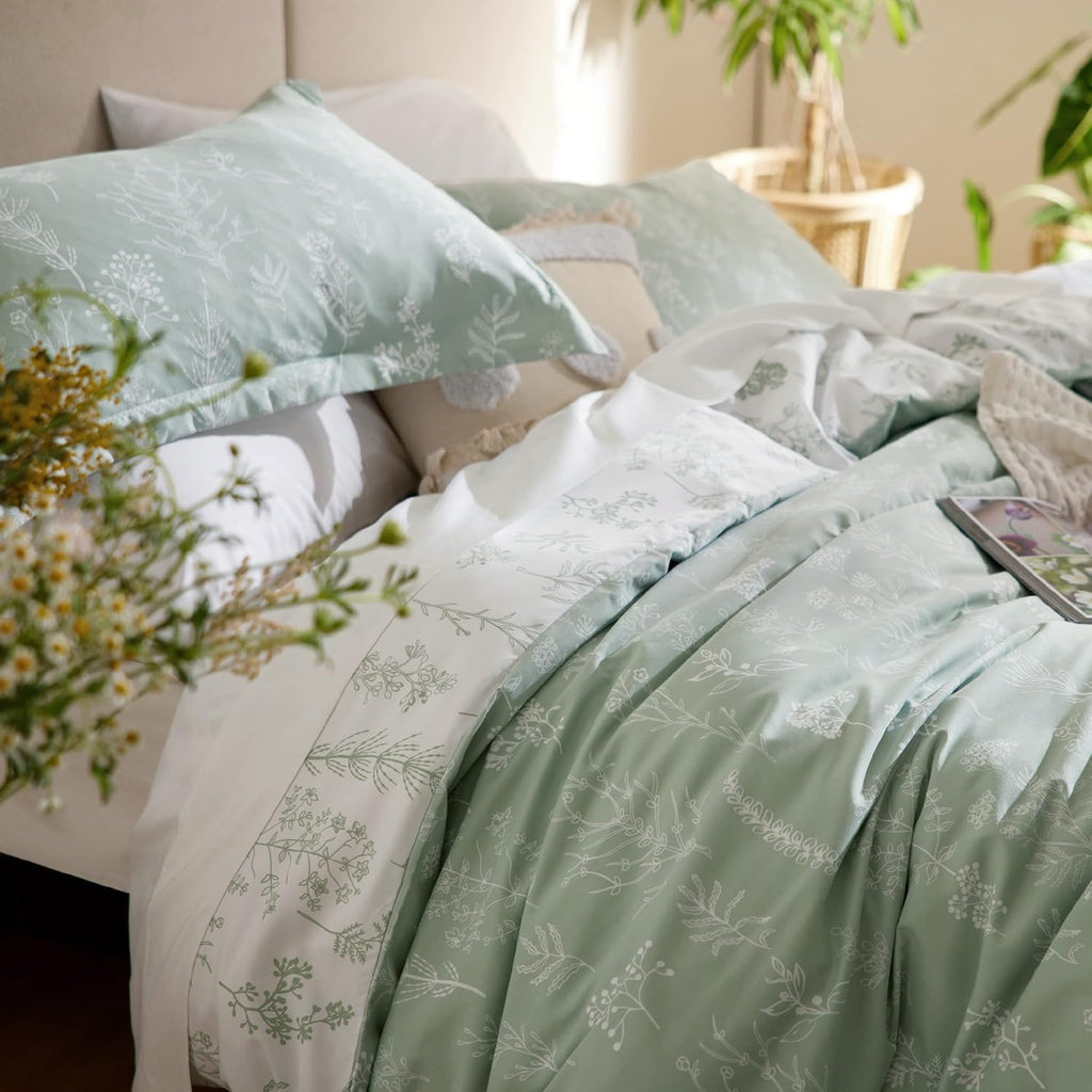 Comforter Set - Sage Green Bed Set, 3 Pieces Cute Floral Bedding