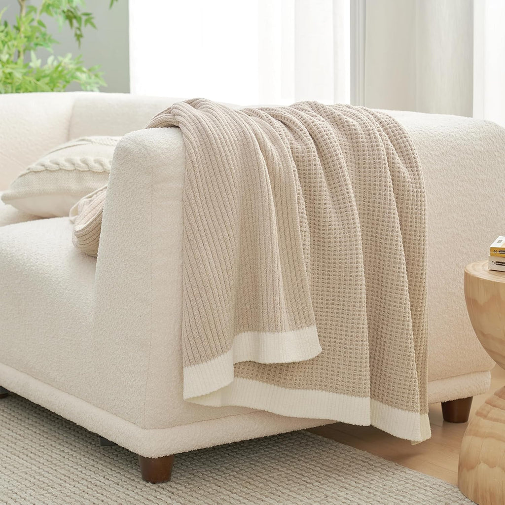 Chenille Throw Blanket, Soft Cozy Waffle Throw, Warm Yet Lightweight, Breathable All-Season Throws for Women Men