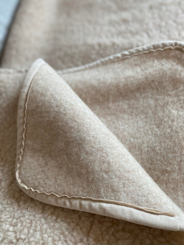 Bedding Blanket/Big Throw Wool Blanket 98" x 79" Beige Blanket Woolmark