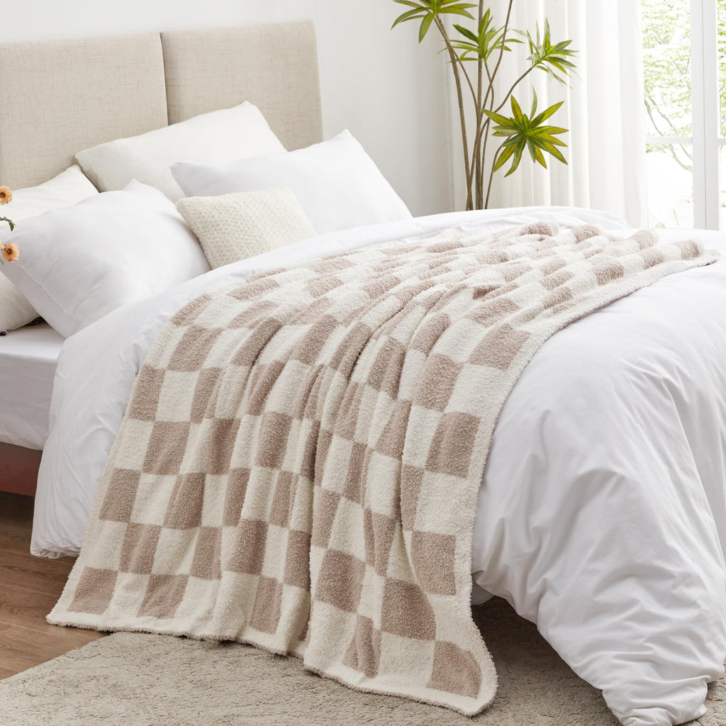 Checkered Throw Blanket, Knitted Blanket with Checkerboard Grid Pattern, Soft Cozy Fluffy Blankets for Couch Bed
