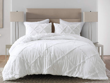 Vivian 3-Piece Diamond Ruffle Quilted Trim Soft Washed Microfiber Comforter Set (White)