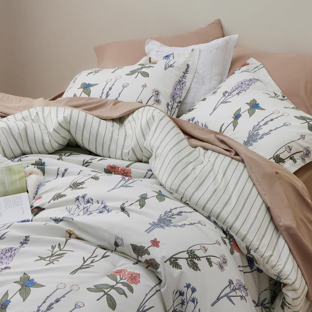 Comforter Set - Cute Floral Bedding Comforter Set, 3 Pieces