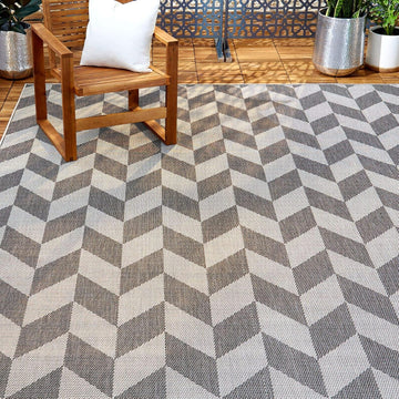 Patio Country Calla Contemporary Herringbone Indoor/Outdoor Area Rug, Black/Grey, 9'2"x12'5"