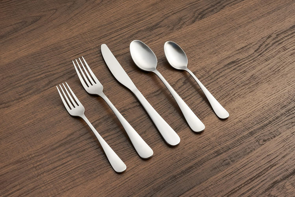 Silversmiths Rhiannon Satin 20-Piece Flatware Set, Service for Four, silver