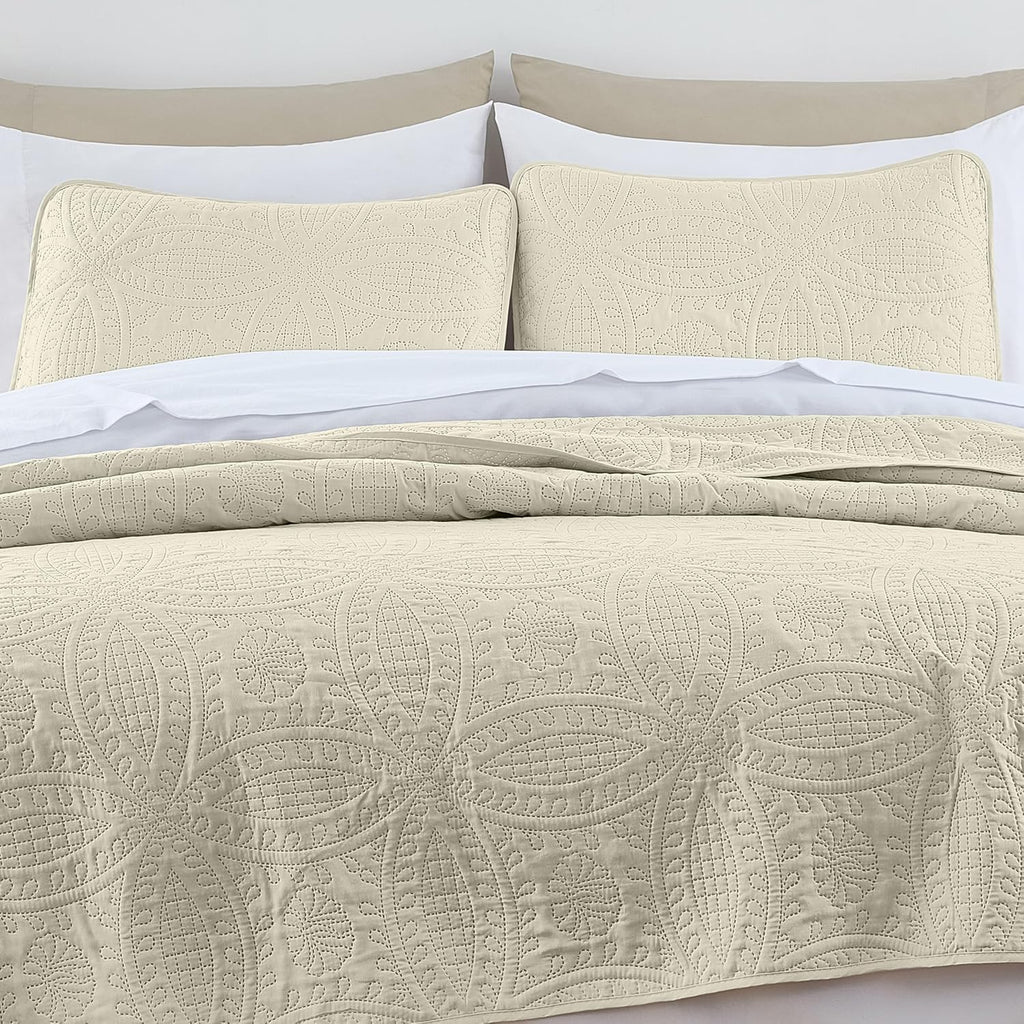 3-piece Oversized Bedspread Coverlet Set (Ivory)