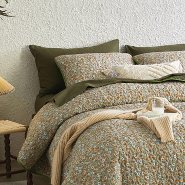 Floral Quilt Set, Cute Vintage Flower Cottagecore Shabby Chic for Women Teen Girls, Reversible Lightweight Bedspread