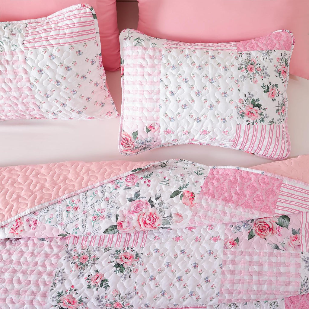 Floral Quilt Set - Ultra Soft Lightweight Bedspread, 3 Piece Pink Bedding Set with Pillowcases