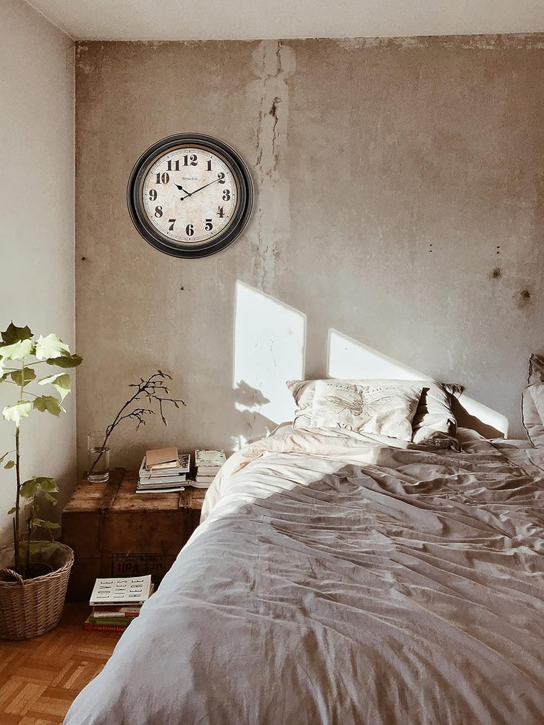 Traditional Large Wall Clock Battery-Operated Clock for Living Room, Bedroom
