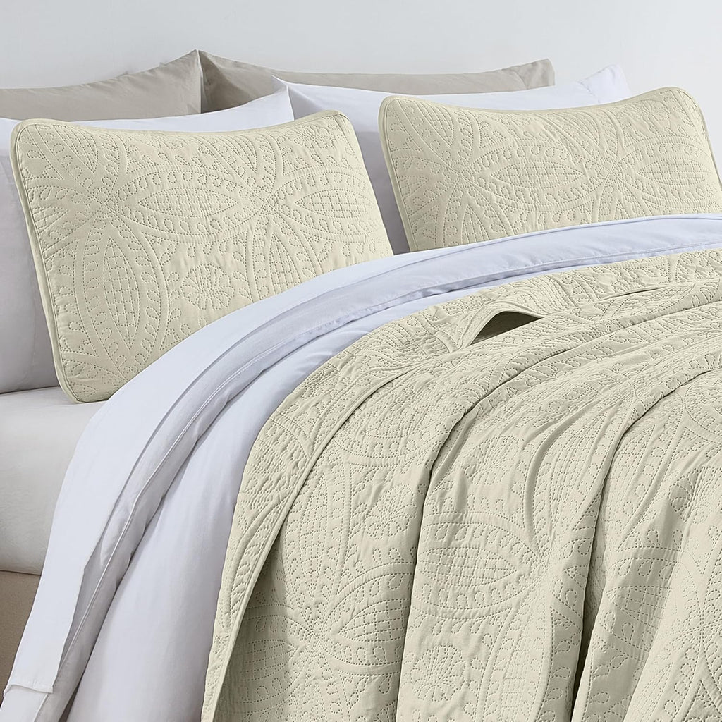 3-piece Oversized Bedspread Coverlet Set (Ivory)