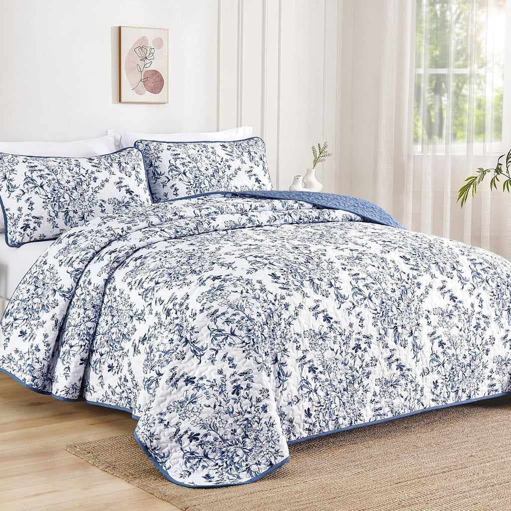 Quilt, Blue Quilt Bedding Set with 2 Pillowcases, Botanical Quilts for Bed, Soft Microfiber Lightweight