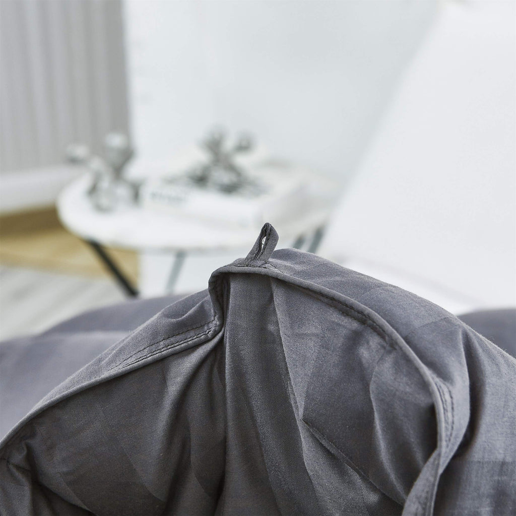 Luxurious All-Season Goose Down Comforter Full Size Duvet Insert, Exquisite Gray Stripe Design, 100% Egyptian Cotton