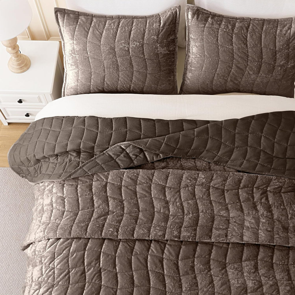 3 Pieces Velvet Quilt Set King, Brown | All Season Soft Lightweight Quilted Velvet Bedspread Coverlet Bedding with 2