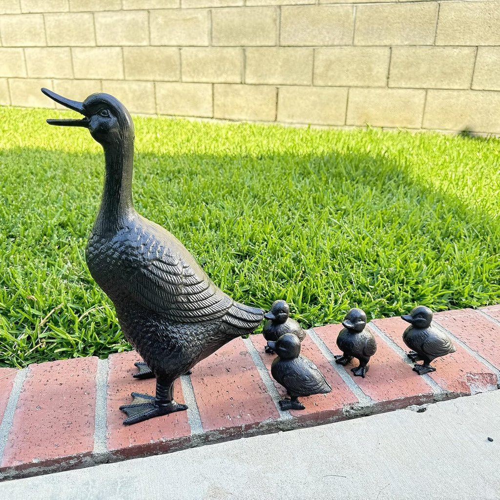 Vintage Cast Iron Duck Family Garden Statue, Rust Brown Mother Duck (15.7" Tall) with 4 Ducklings (3.6" Tall)