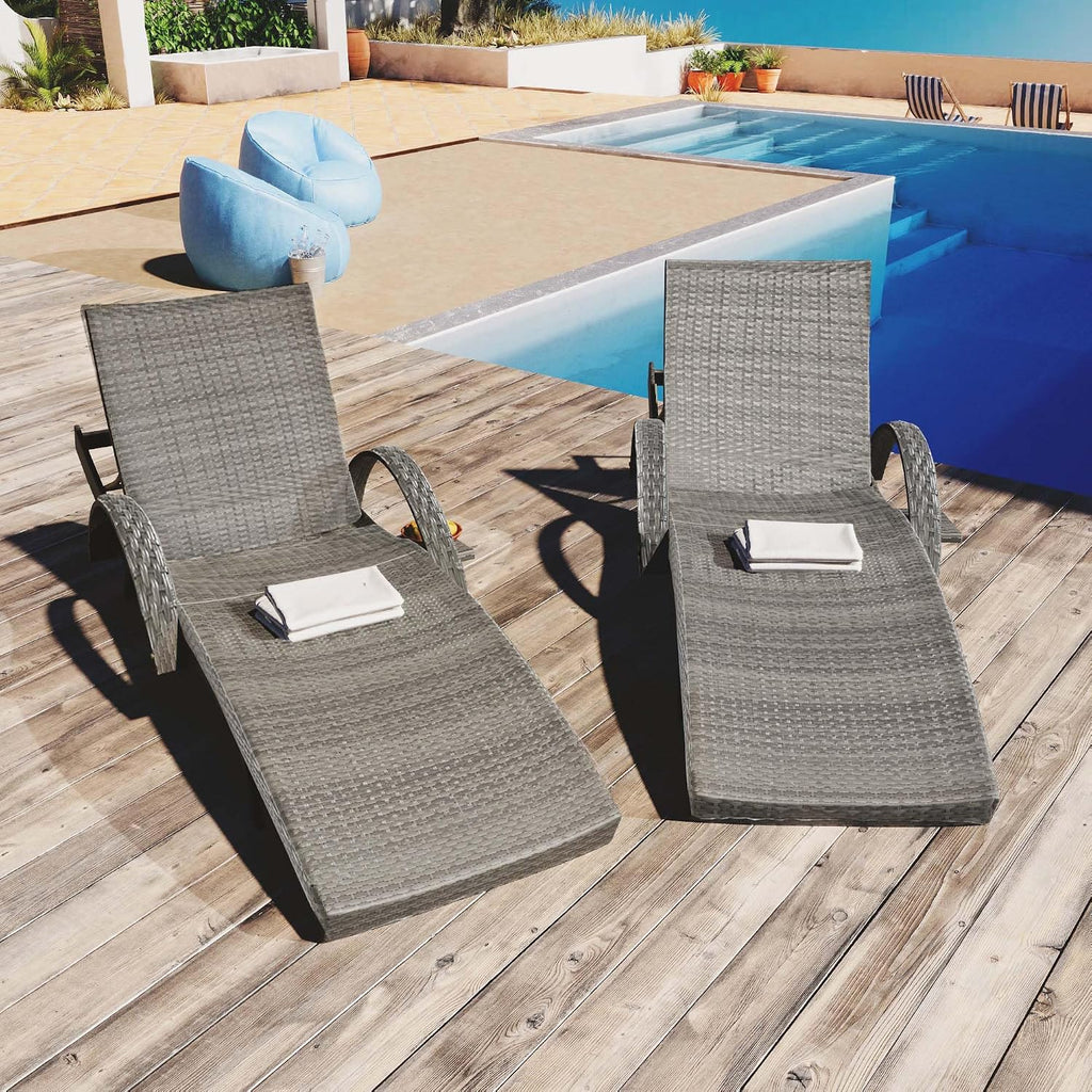 Chaise Lounge Outdoor Set of 2, Rattan Pool Loungers Chairs Set of 2 with Armrests & Pull-Out Side Table, Patio