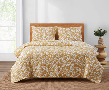 Resort Camden Leaf Turmeric Soft Matelasse Jacquard Quilt Set