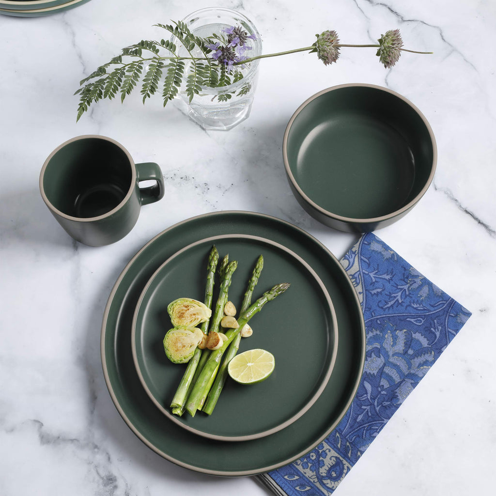 Zuma 16 Piece Round Kitchen Dinnerware Set, Dishes, Plates, Bowls, Mugs, Service for 4, Matte Stoneware, Green