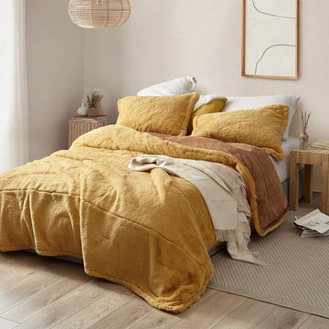 Chunky Bunny Coma Inducer King Oversized Comforter - Lionhead: Sahara Sun