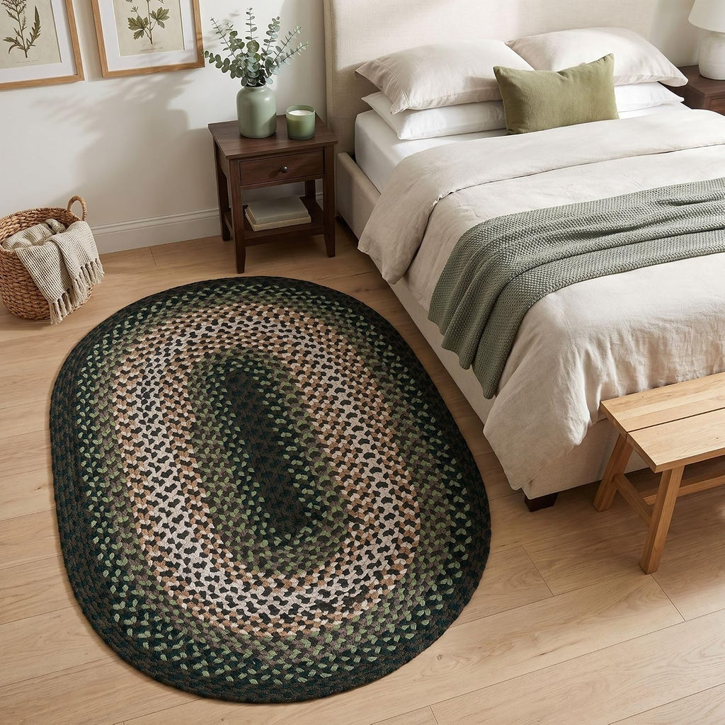 Oval 3' X 5' Green - Ivory Oval Braided Rug for Farmhouse/Primitive Style Spaces