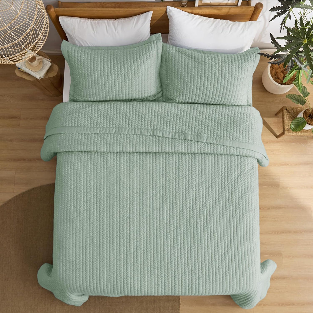 Green Quilts King - King Quilt Bedding Set Bedspread Coverlet, Lightweight Neutral Striped Bedding, 3-Piece Set with