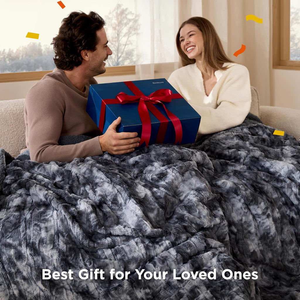 GentleSoft Fluffy Throw Blanket - Fleece Warm and Cozy Throw for Women Gift, Plush & Fuzzy Faux Fur Blanket, Tie Dye