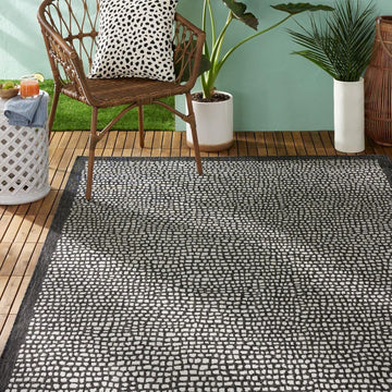 Marlin Transitional Indoor/Outdoor Area Rug, Black, 7'10"x10'2"
