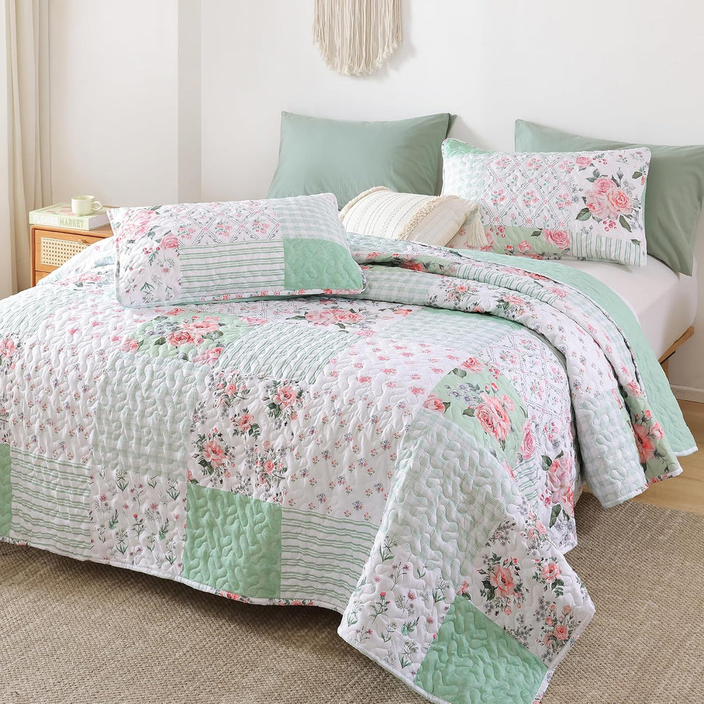 Floral Quilt Set Queen - Ultra Soft Lightweight Bedspread, 3 Piece Green Bedding Set (90"x90") with Pillowcases