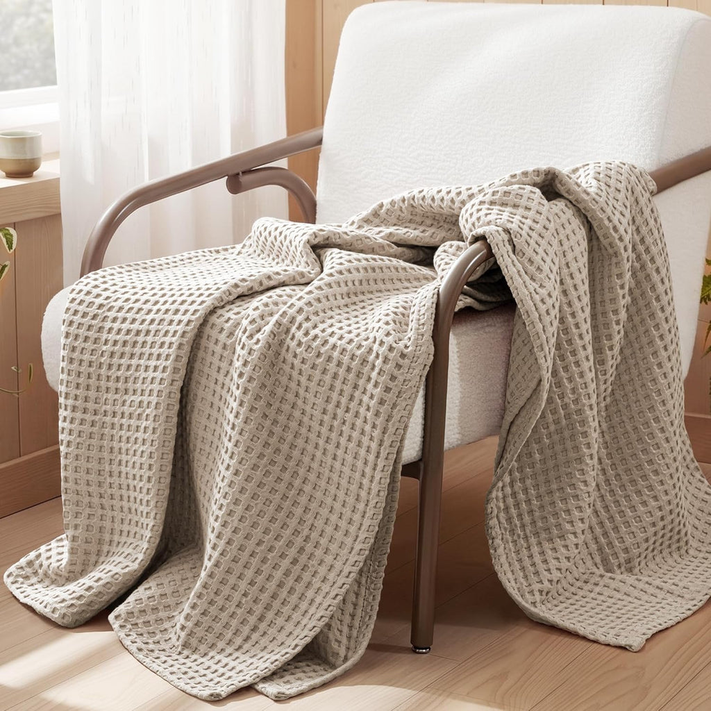 Pre-Washed 100% Cotton Waffle Throw Blanket, 330GSM Lightweight Breathable Summer Blankets, Soft and Cozy, Room