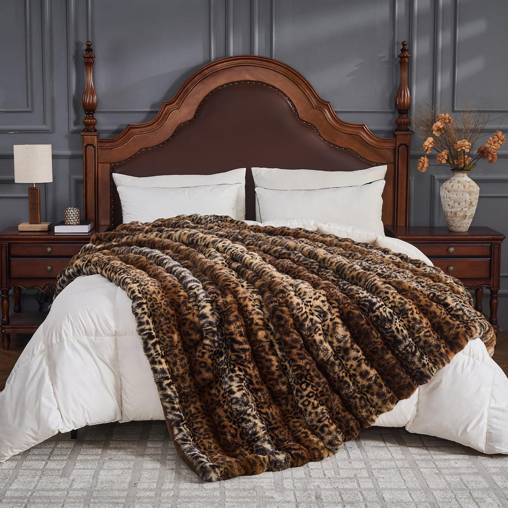 Faux Fur Blankets, 51''x63'')