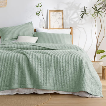 Green Quilts King - King Quilt Bedding Set Bedspread Coverlet, Lightweight Neutral Striped Bedding, 3-Piece Set with
