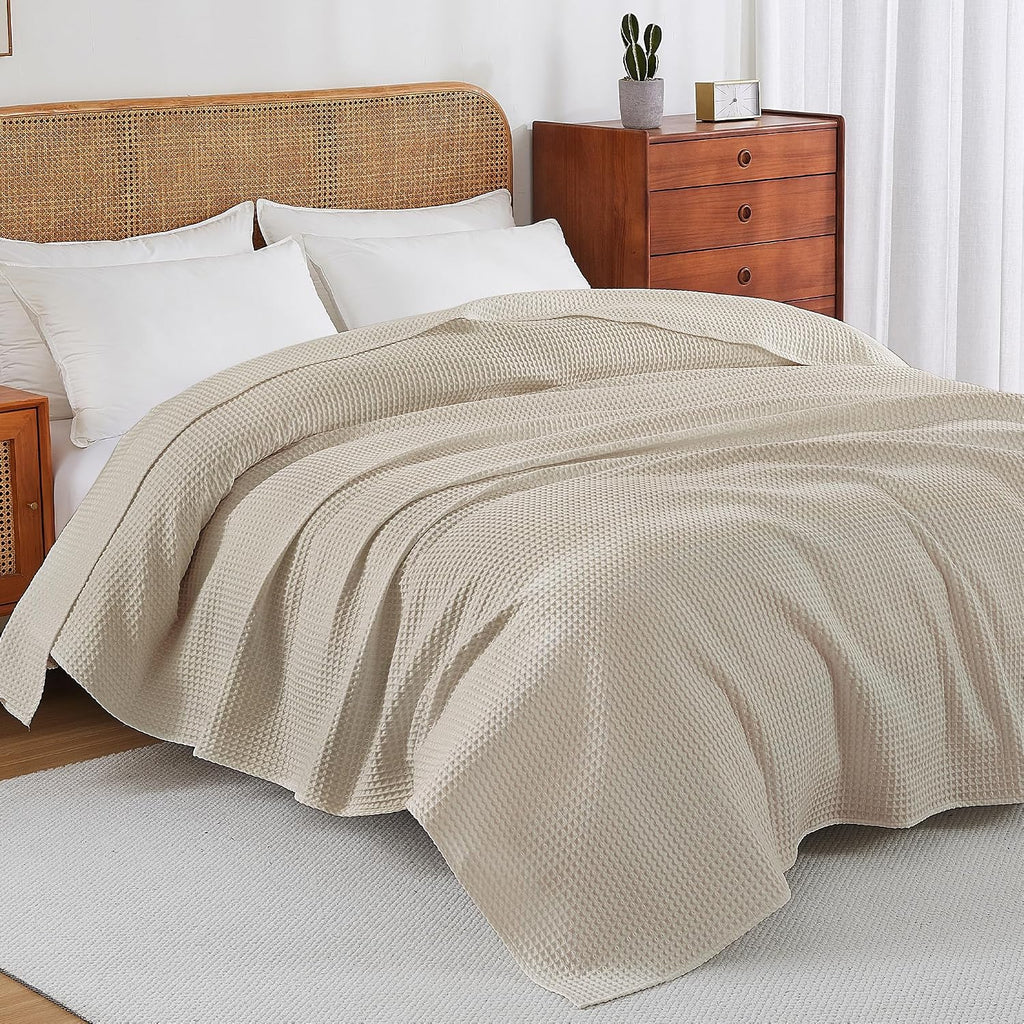 100% Egyptian Cotton Waffle Weave Throw Blanket, Soft Lightweight Bed & Couch Blanket for All Seasons (Light Khaki