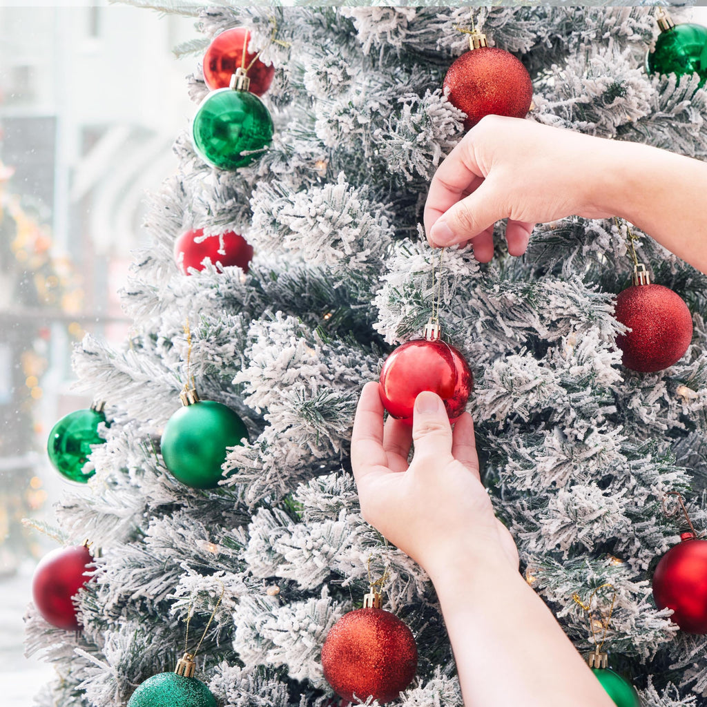 6ft Premium Snow Flocked Artificial Christmas Tree
