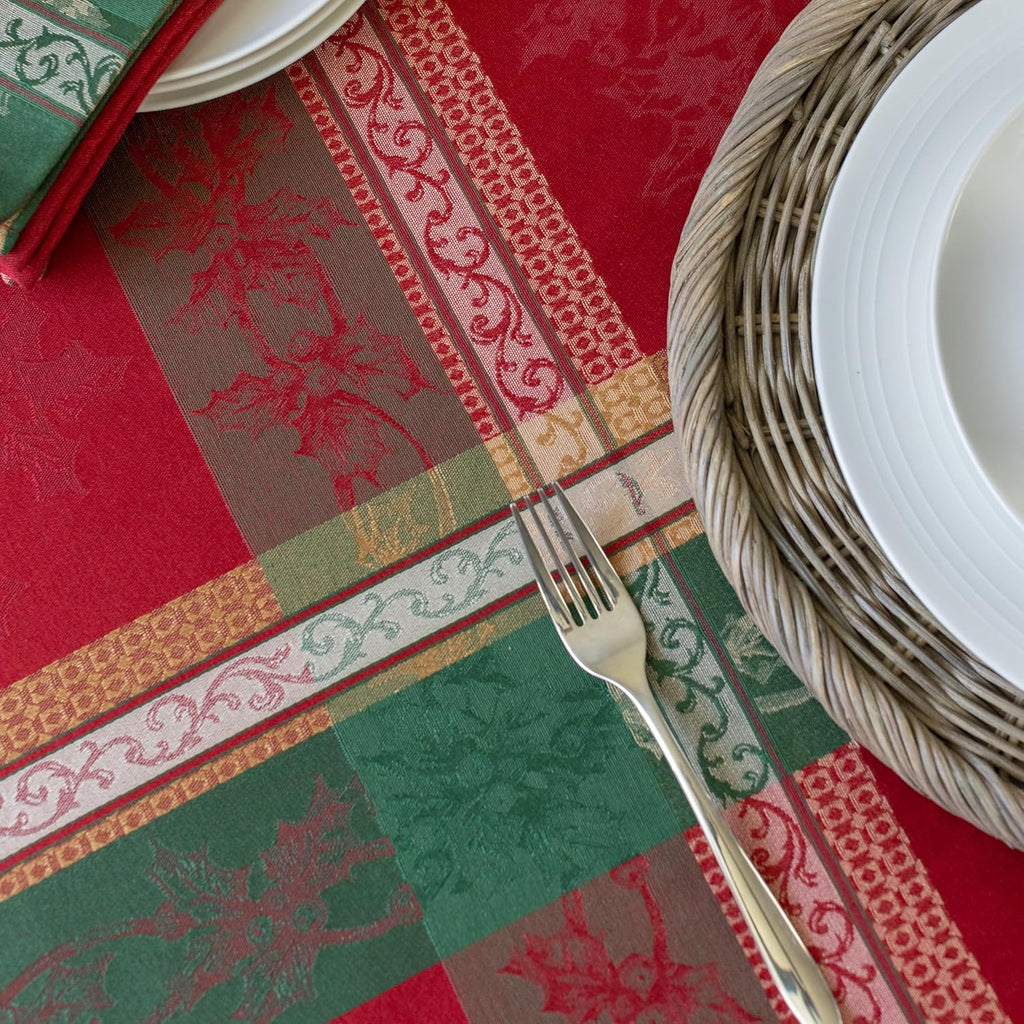 Heavyweight Yarn Dyed Jacquard Fabric Plaid Table Cloth Entertaining, Winter, and Christmas Tableclo
