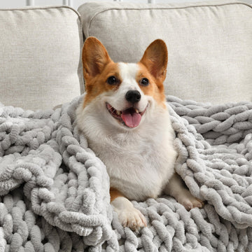 Soft Chunky Knit Blanket, 40X50 Inch Handmade Thick Chenille Yarn Throw Without Shedding & Raveling, Aesthetic & Cozy