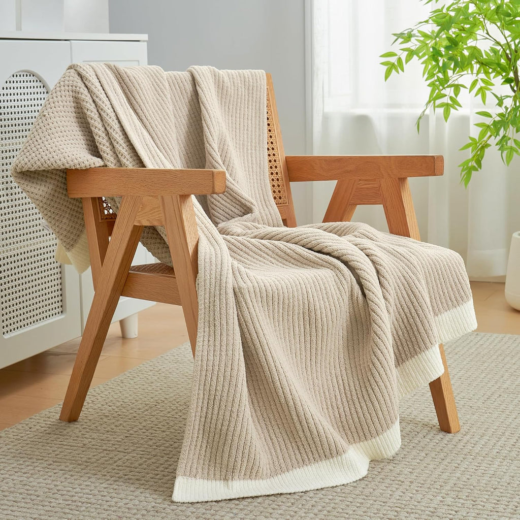 Chenille Throw Blanket, Soft Cozy Waffle Throw, Warm Yet Lightweight, Breathable All-Season Throws for Women Men