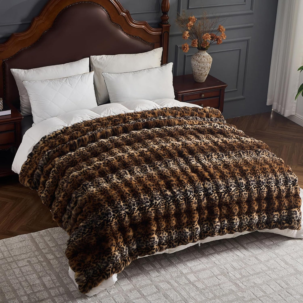 Faux Fur Blankets, 51''x63'')