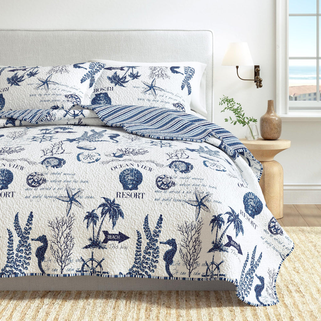 Full / Queen Coastal Quilt Bedding Set, Summer Coastal Quilt with Shams, Beach 3-Piece Reversible All Season