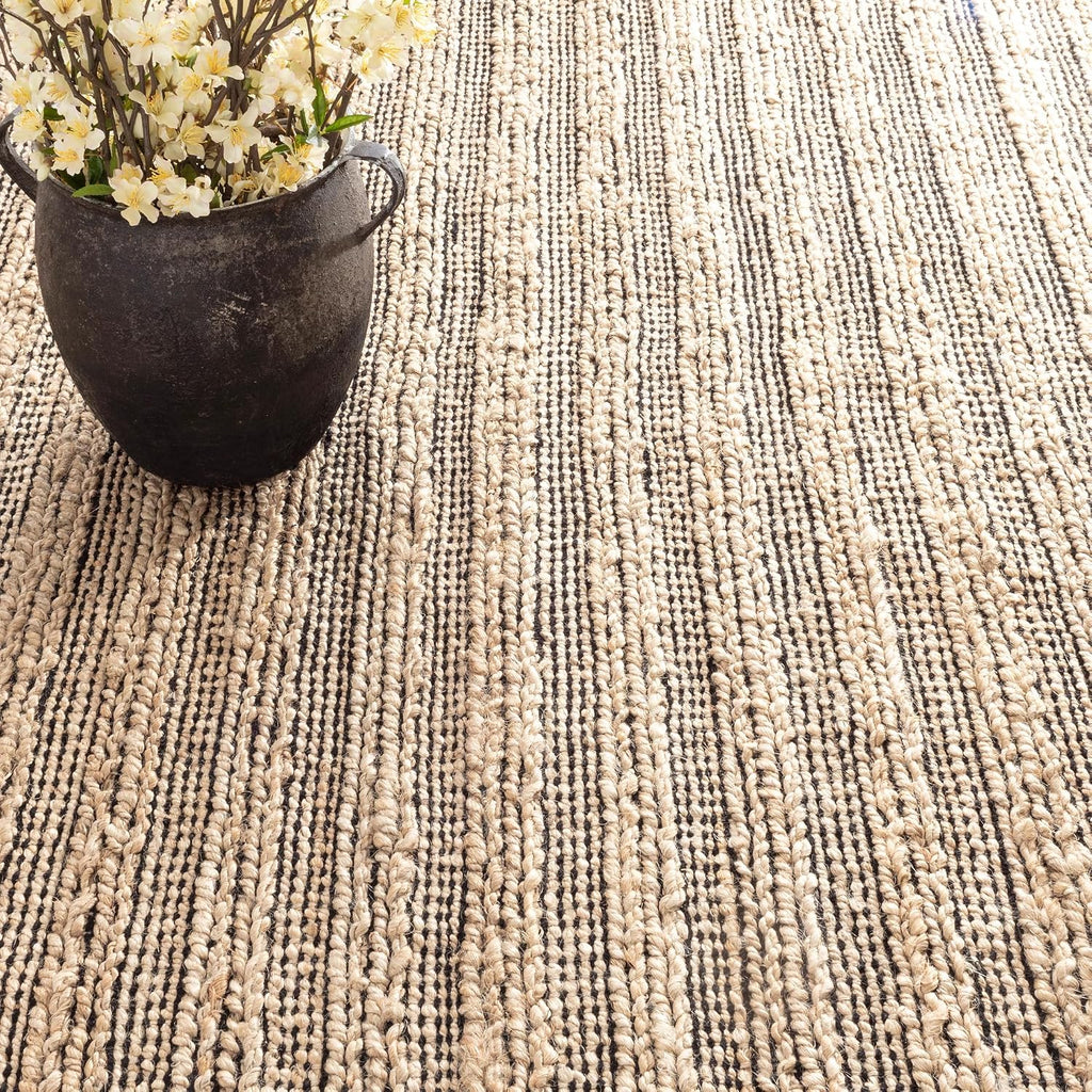 Simba Black Solid Handwoven Rug, 2'x3'